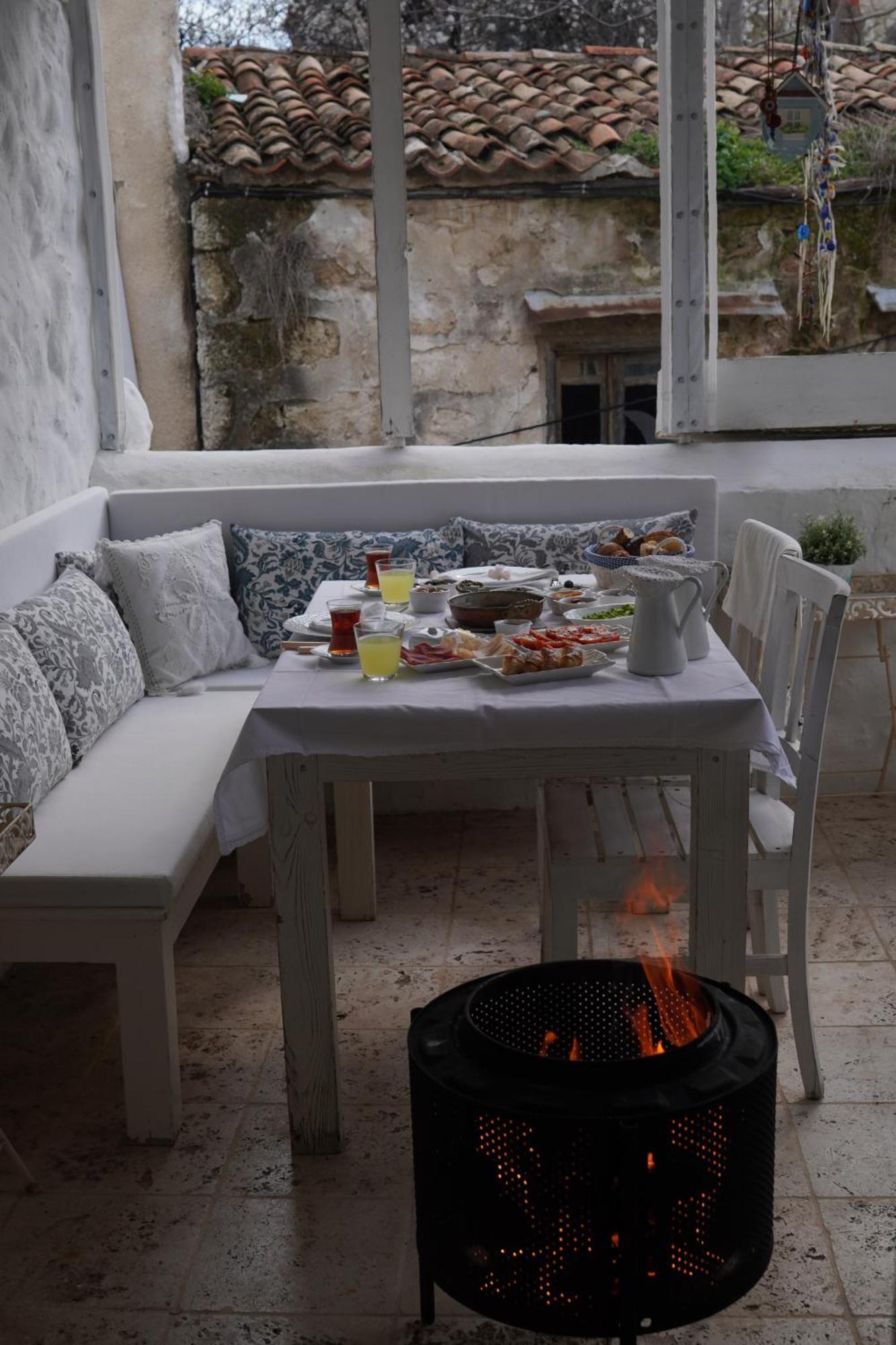 Yukari Sokak Vip Butik Otel Alacati Exterior foto