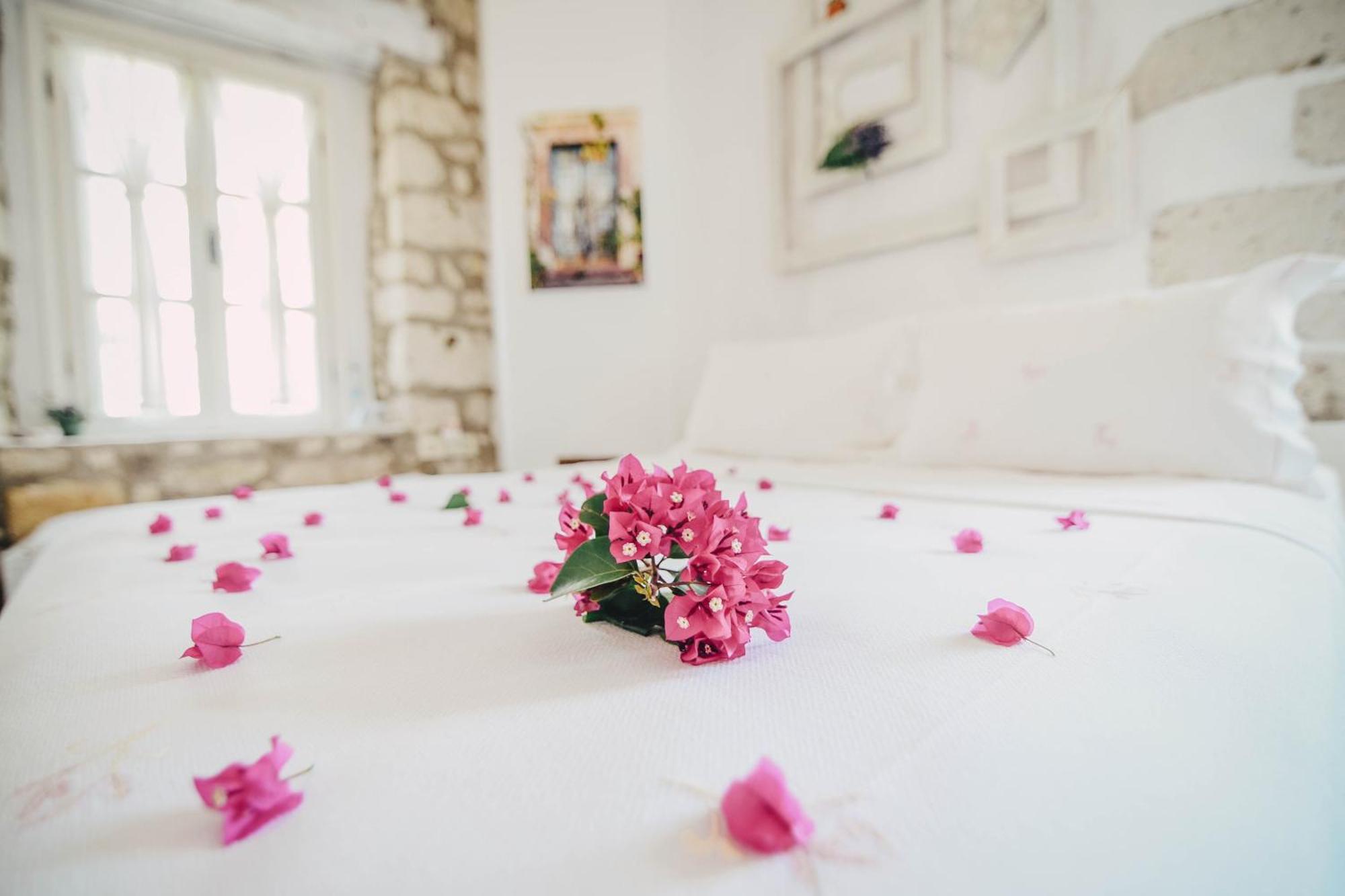 Yukari Sokak Vip Butik Otel Alacati Exterior foto